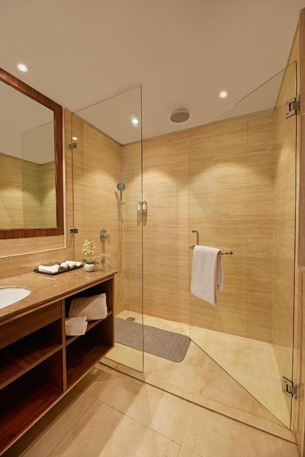Hotel Southern Star,bangalore 4*